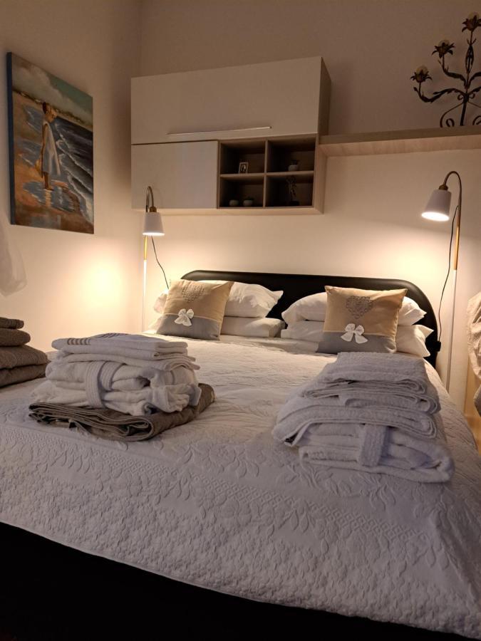 Il Casale Rosso Monolocale Cinque Terre-Toscana Caniparola di Fosdinovo Ngoại thất bức ảnh