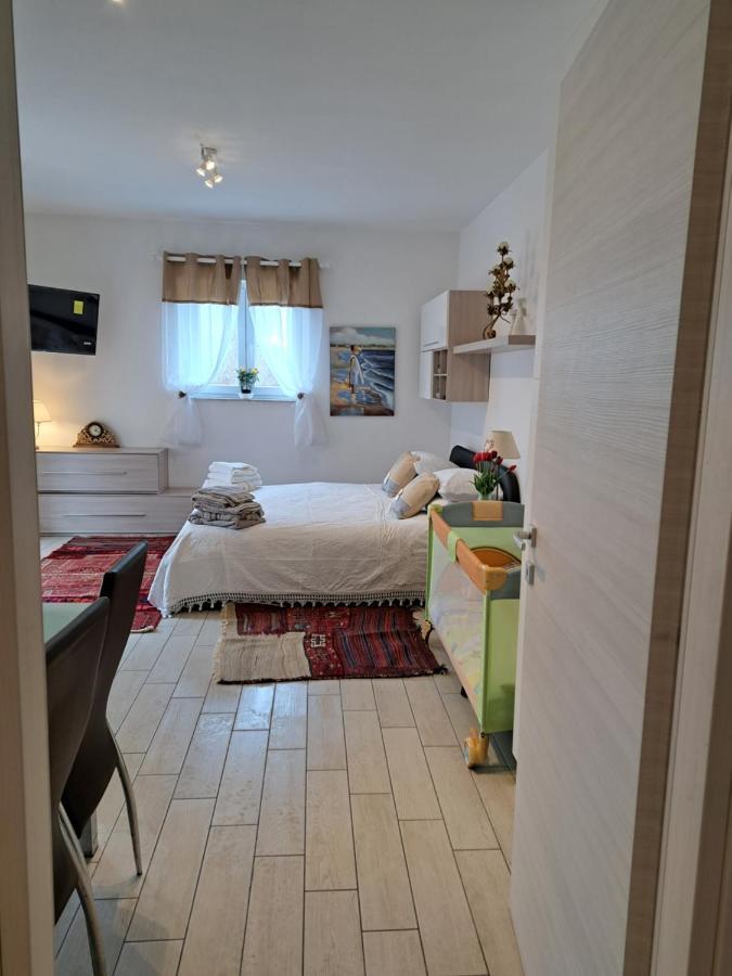 Il Casale Rosso Monolocale Cinque Terre-Toscana Caniparola di Fosdinovo Ngoại thất bức ảnh